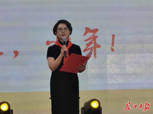 乘坐“为梦想起航”号，从“育才站”到“未来站”，他们毕业了